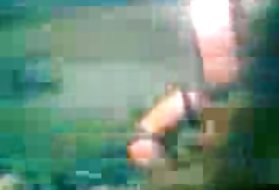 Он трахает подругу во время массажа