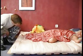 Замечательный первый анал с подругой