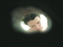 Секс на бял софе