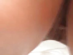 Азиатка през устата е удовлетворило на човек