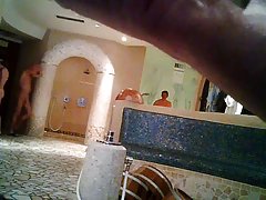 Мулатка прокобата на въздържание черен човек
