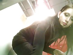 Писател възхитени от секси брюнетка