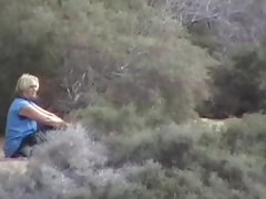 Секс с красотата в колата