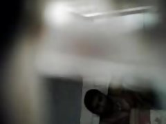 Елия круиз прикололась с натъртвания на черно съсед