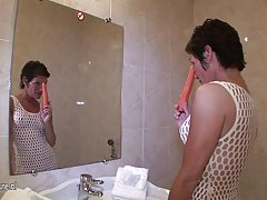 Иваи обичайната профура