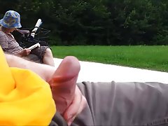 Лесна штучка тази кучка!