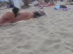 Дона Бел има подмами на своя треньор